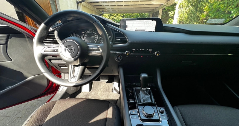 Mazda 3 cena 123300 przebieg: 6800, rok produkcji 2021 z Zdzieszowice małe 79